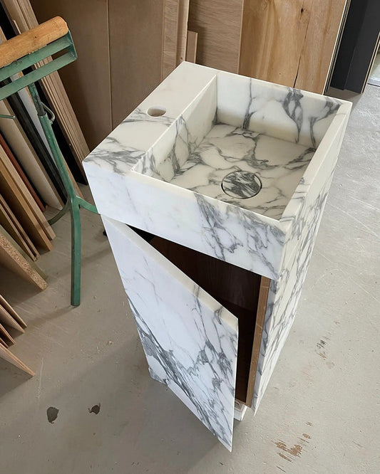 Floating Marble Sinks: The Perfect Combination of Modern Design and Natural Stone Luxury
