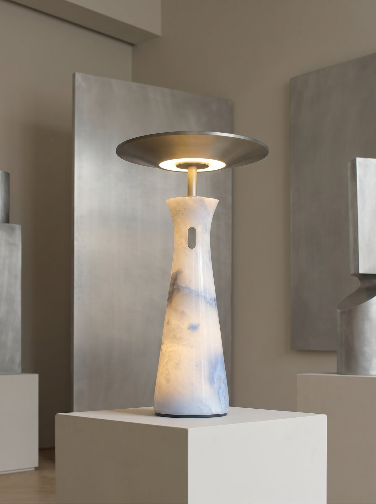 Cordless Table Lamp