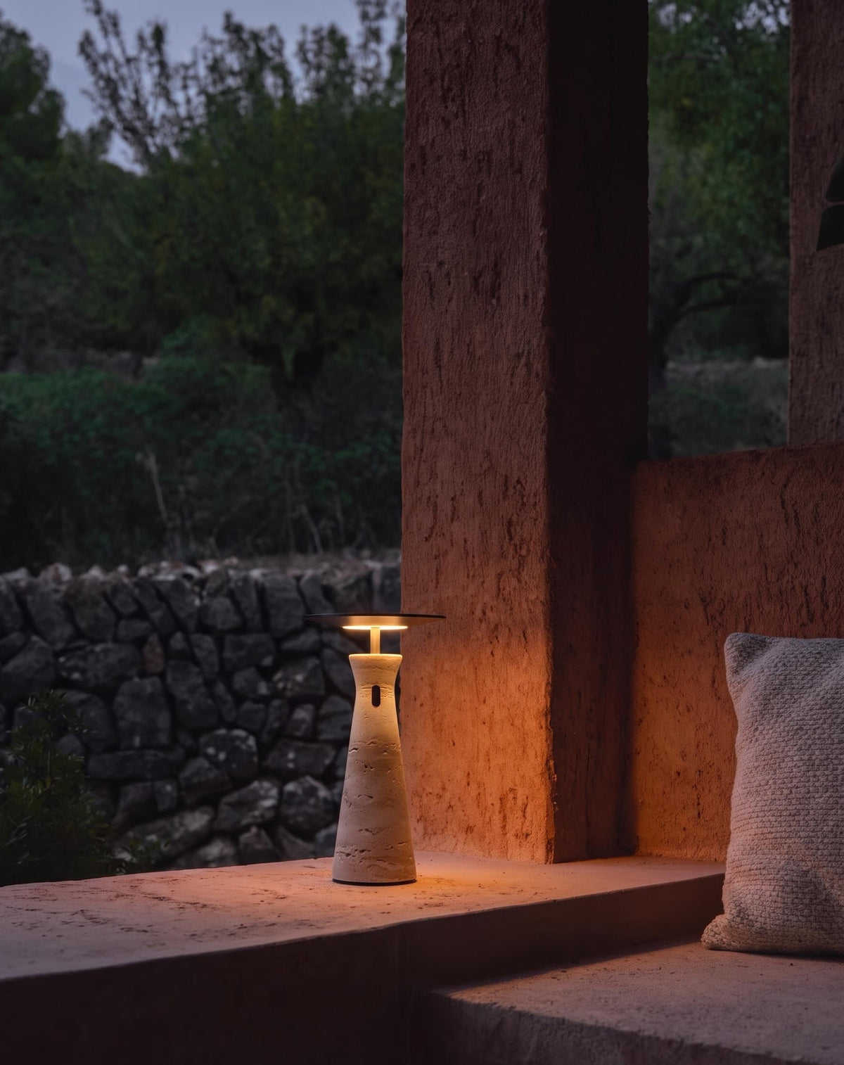 Cordless Table Lamp