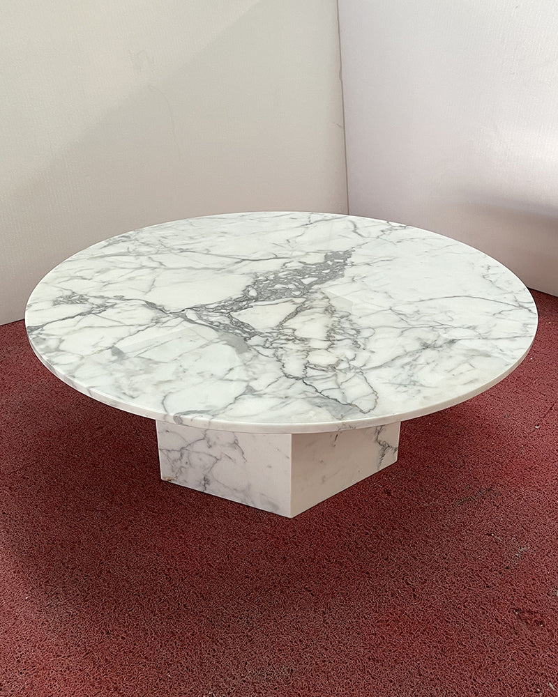 Bianco Statuario Venato Round Coffee Table