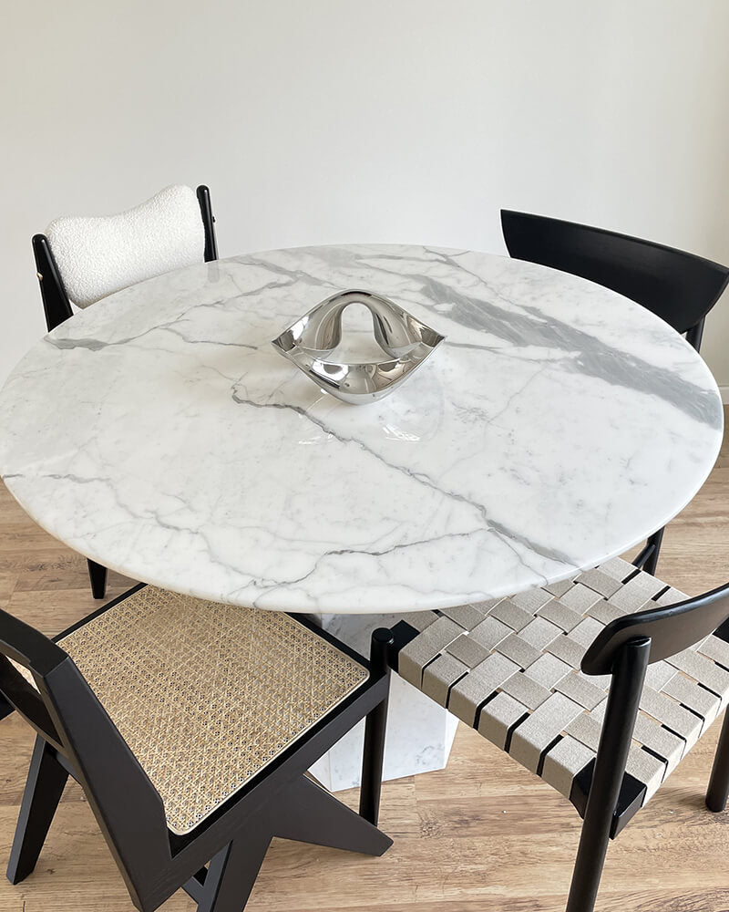 Natural Marble Bianco Statuario Venato Round Dining Table