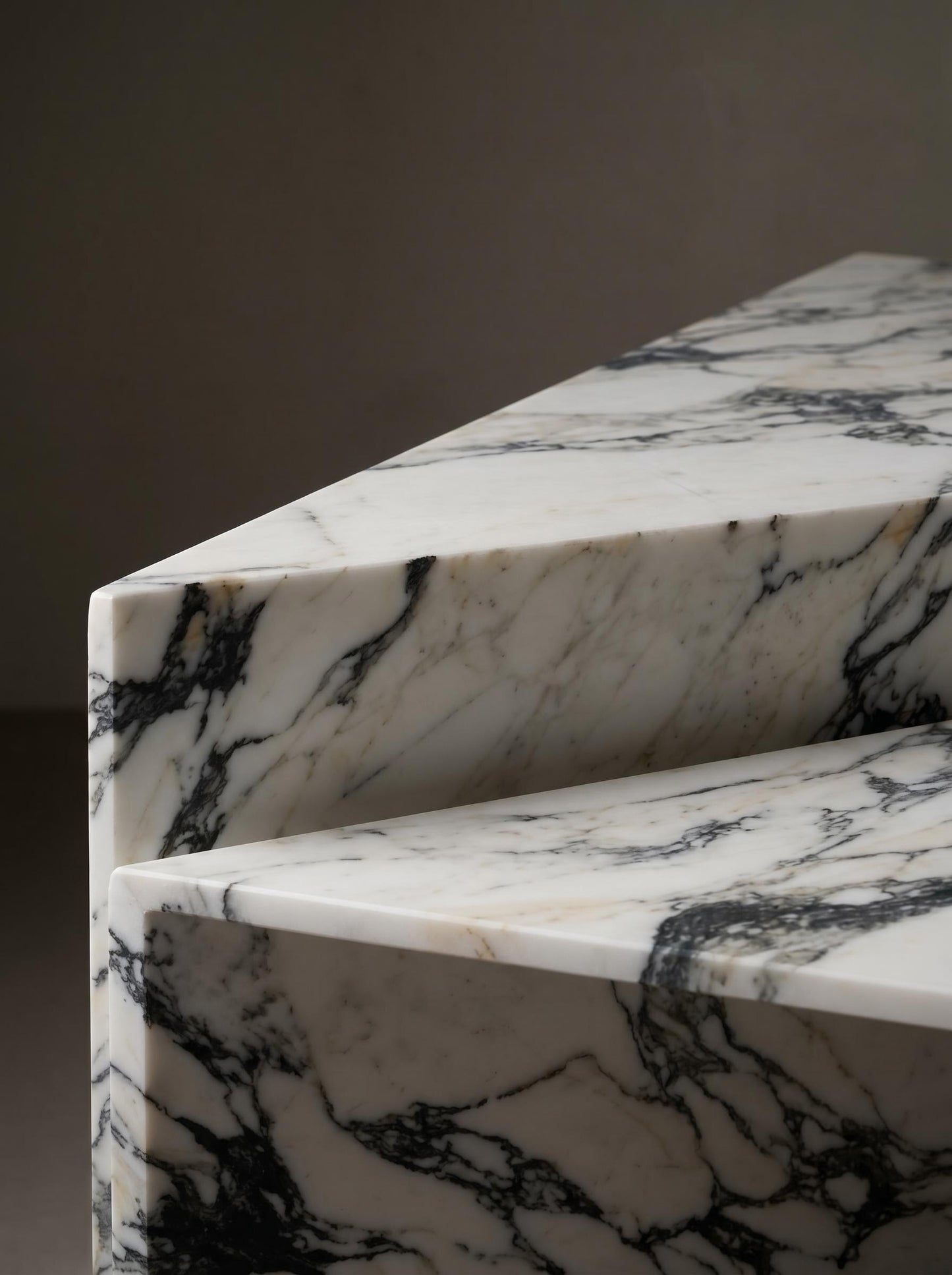 Natural Marble Calacatta Viola Triangle Coffee Table 2Pcs