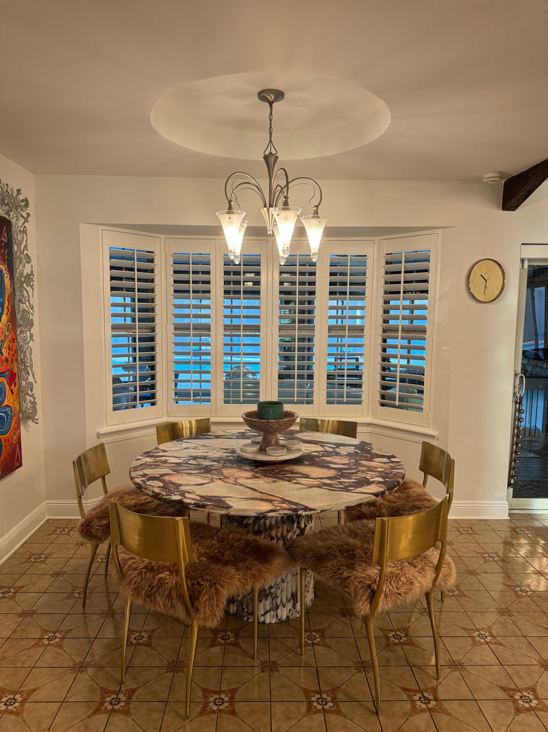  Calacatta Viola Petal Base Dining Table